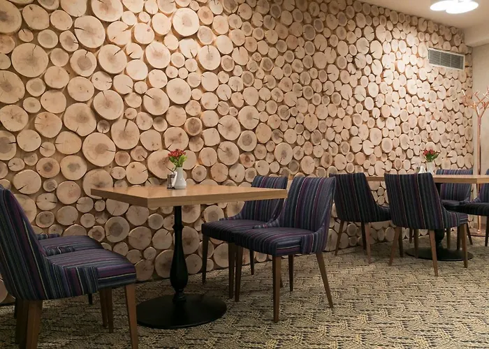 كوبيا آند نيتشر سبا 3*